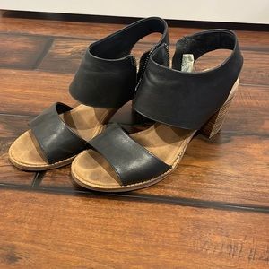 Size 8 Toms Majorca Sandals